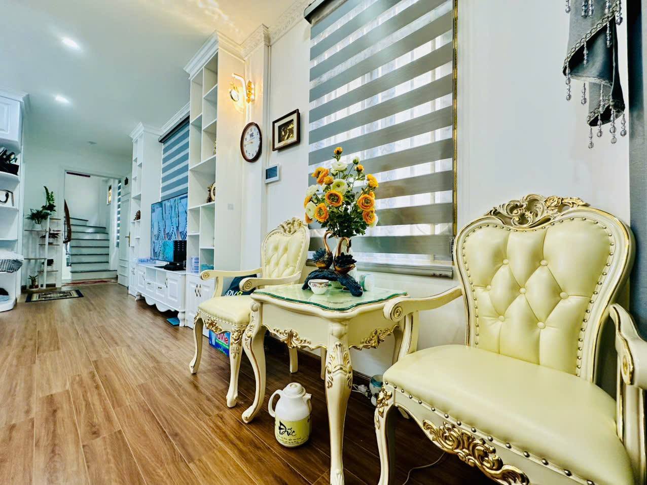 Bán nhà lô góc phố Bạch Mai, Hai Bà Trưng,  6 tầng 49m giá 23.8 tỷ