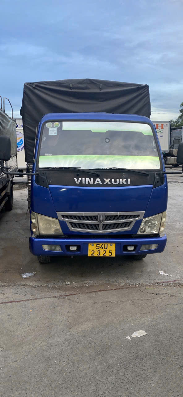 Bán  Vinaxuki 1.5 tấn đời 2010 thùng dài 6m1