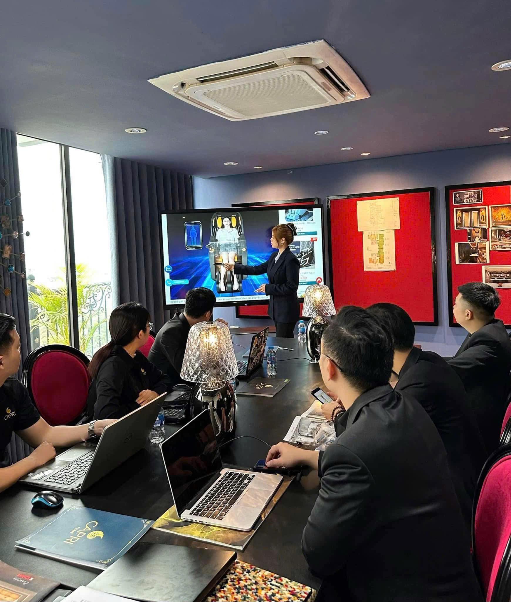 Bán nhà mặt phố Nguyễn Chí Thanh, 8 tầng 90m2 MT 9.4m giá 56 tỷ