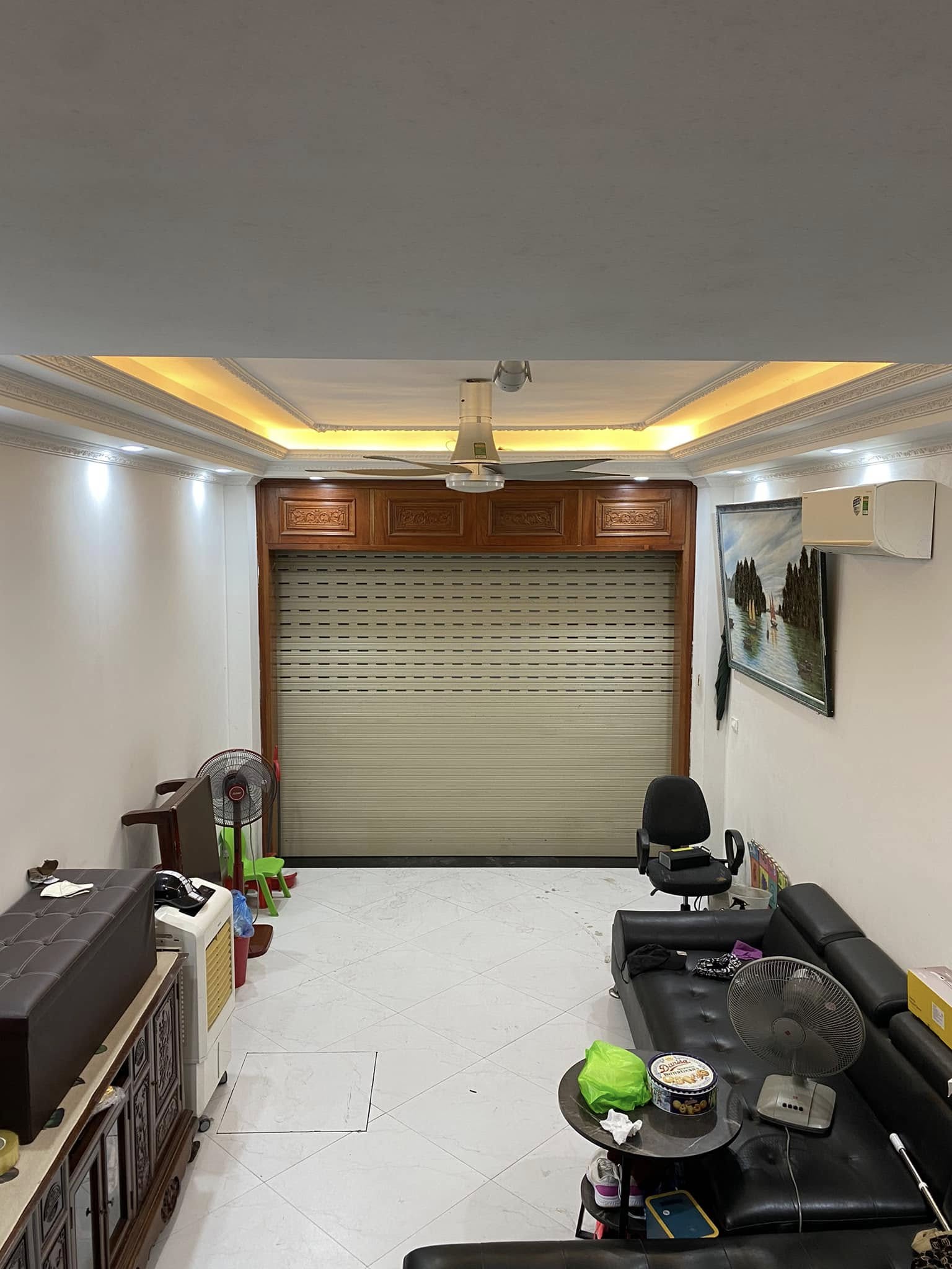 Bán nhà phố Lê Thanh Nghị, Hai Bà Trưng, 6 tầng 35m2 giá 12.2 tỷ