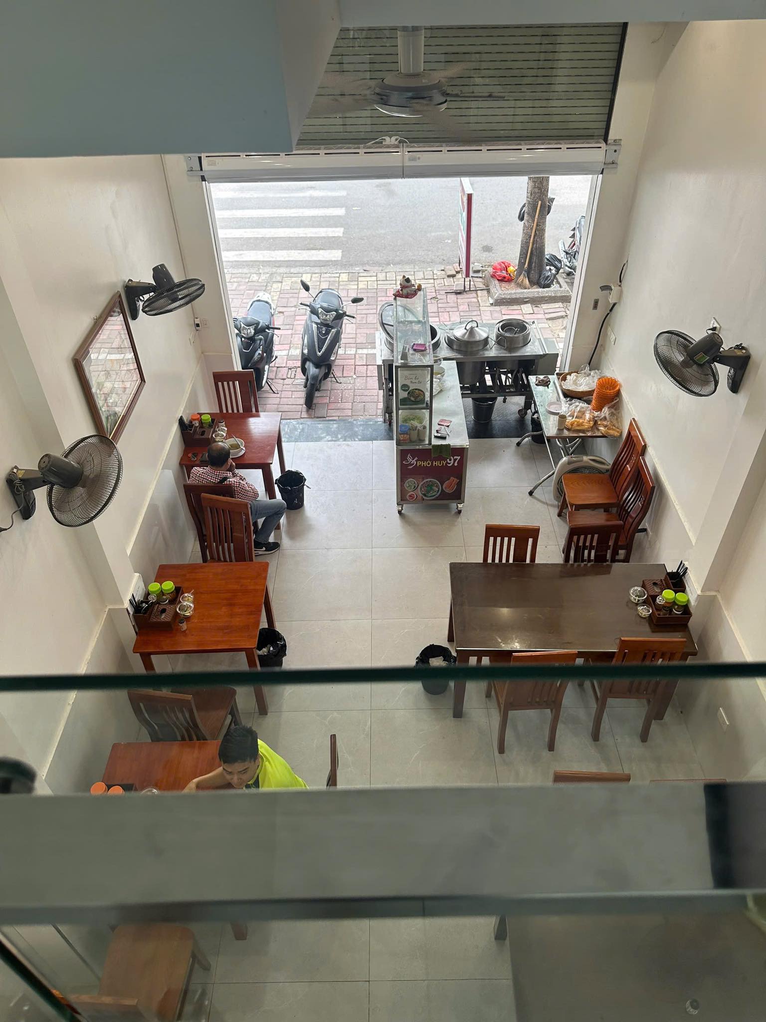 Bán nhà mặt phố Nguyễn Thị Định, Cầu Giấy 6 tầng 41m giá 36.8 tỷ