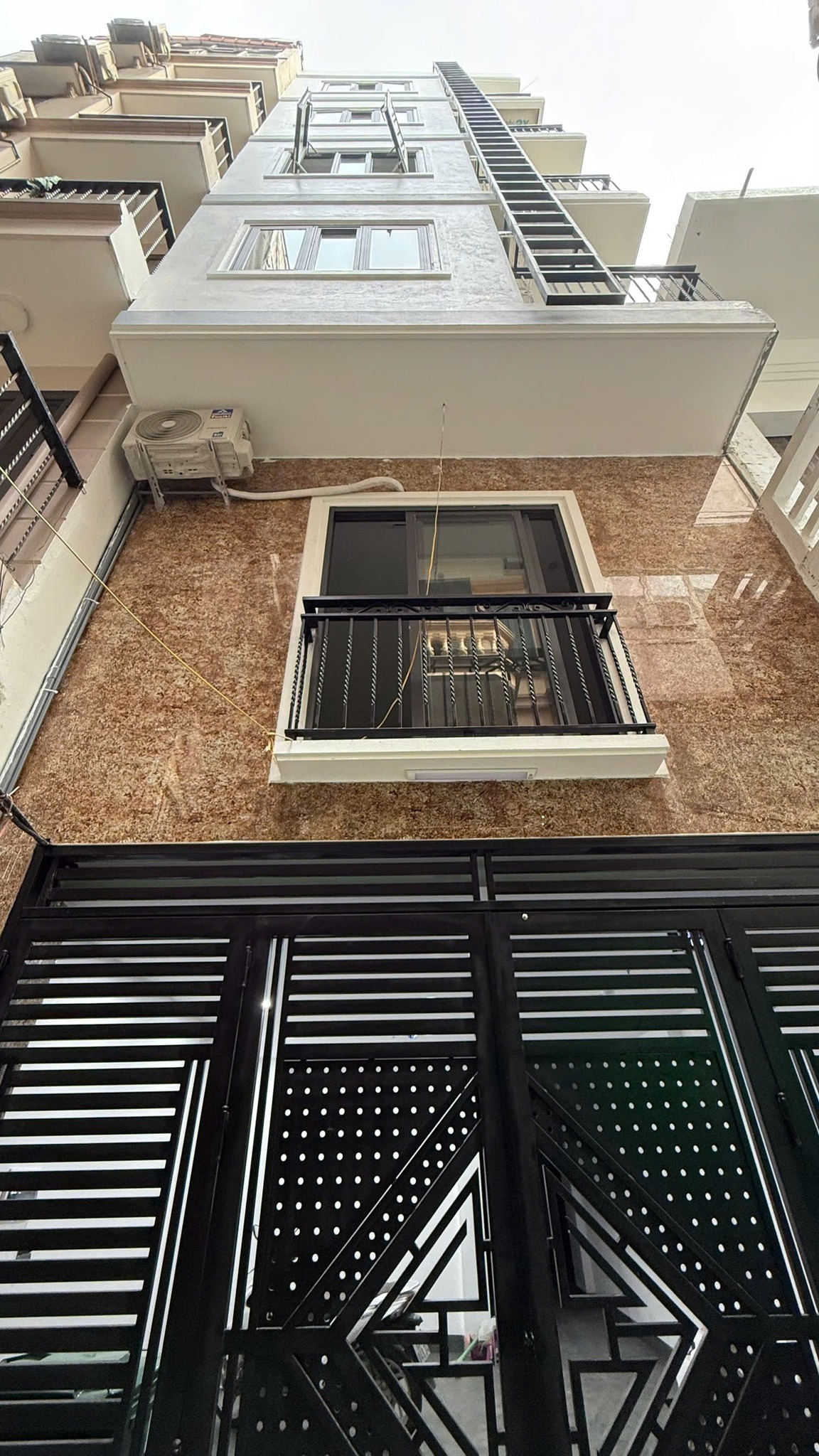 Bán nhà đường Thổ Quan, Đống Đa, ô tô,  7 tầng 115m2 giá 33 tỷ