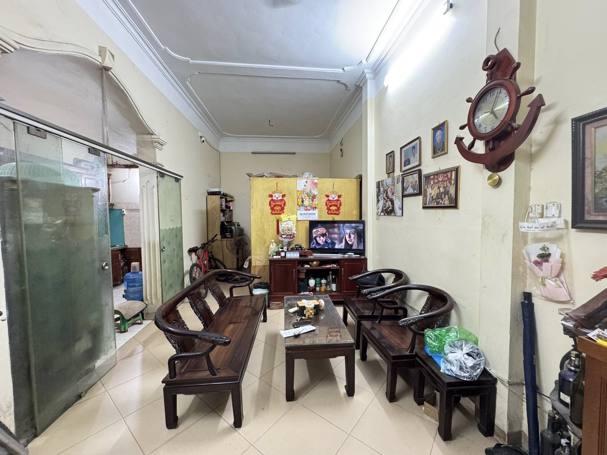 Bán nhà phố Trần Khát Chân, sát phố,  5 tầng 60m2 giá 16.8 tỷ