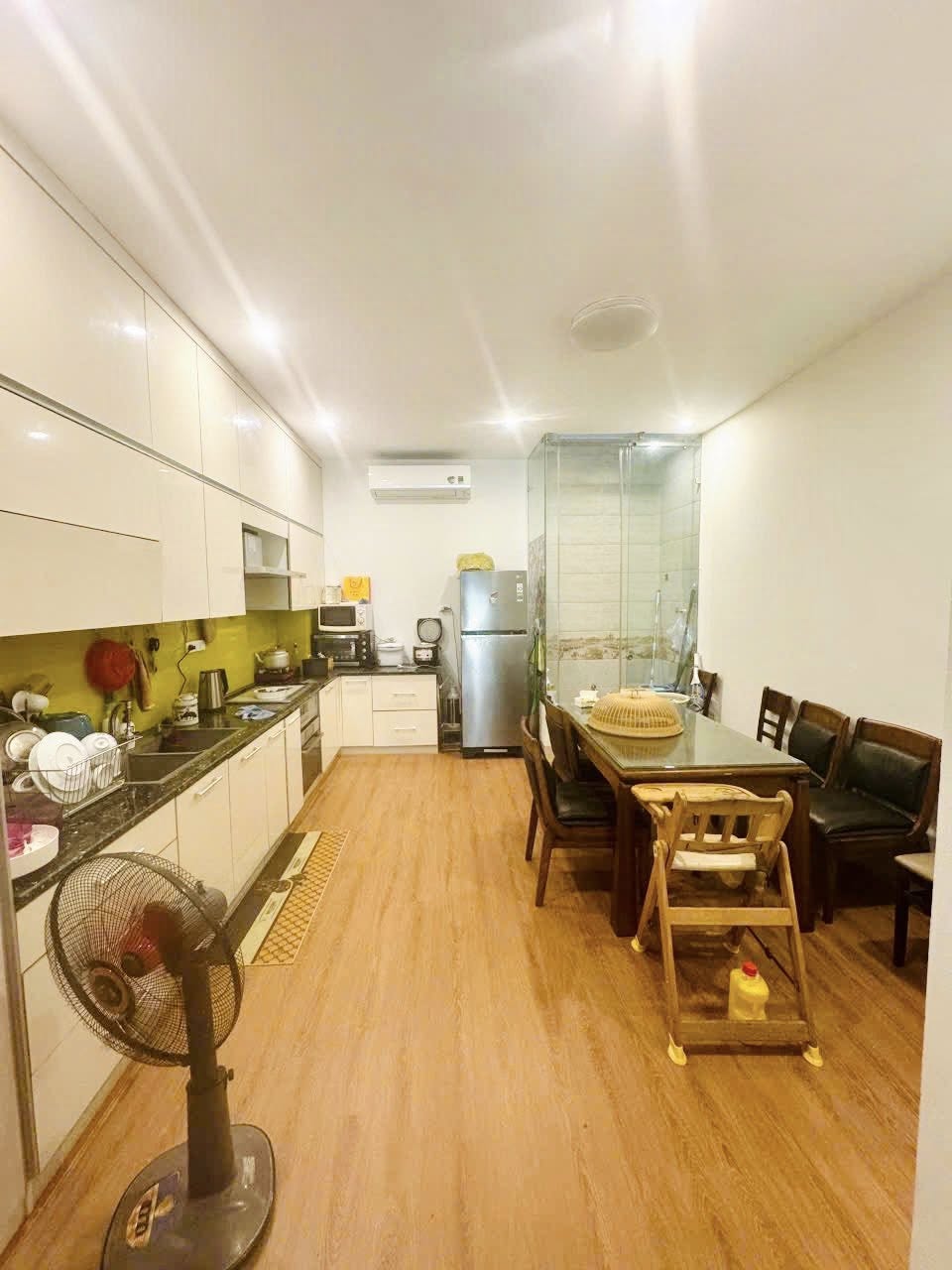 Bán nhà  phố Lạc Trung, Hai Bà Trưng ô tô , 4 tầng 70m2 giá 26 tỷ