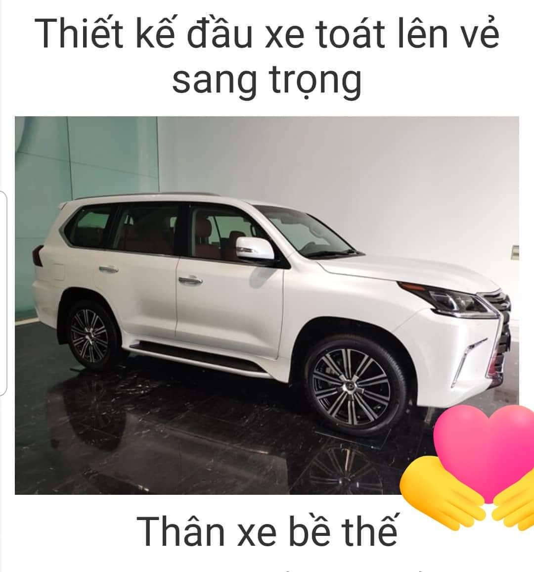 Xe Lexus LX 570.