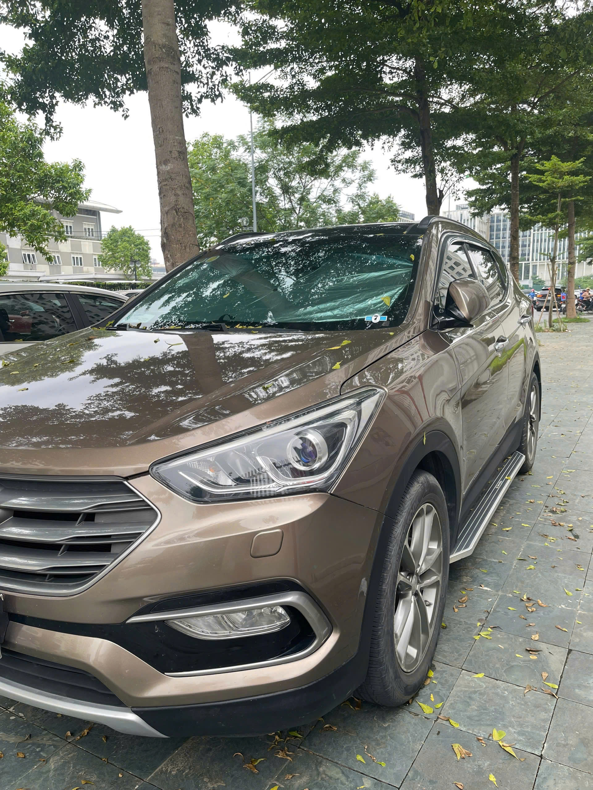 Hyundai Santa Fe 2016 2.4L 4WD - 100000 km