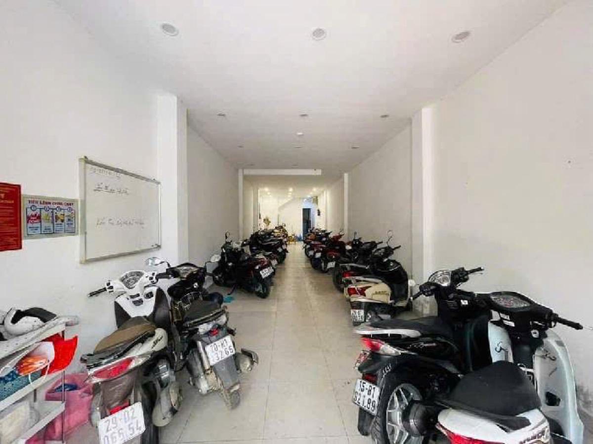 Bán nhà phố Trần Đại Nghĩa, , 2 thoáng, ô tô 7 tầng 110m giá 38 tỷ