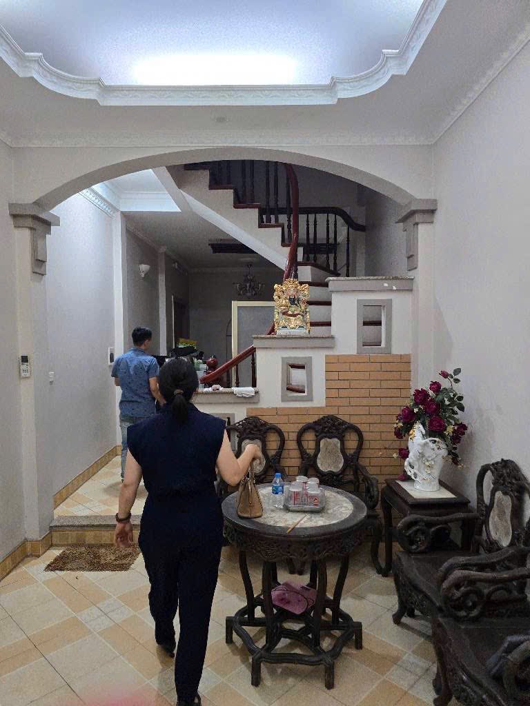 Bán nhà phố Minh Khai, Hoàng Mai, ô tô, 5 tầng 43m2 giá 12.8 tỷ