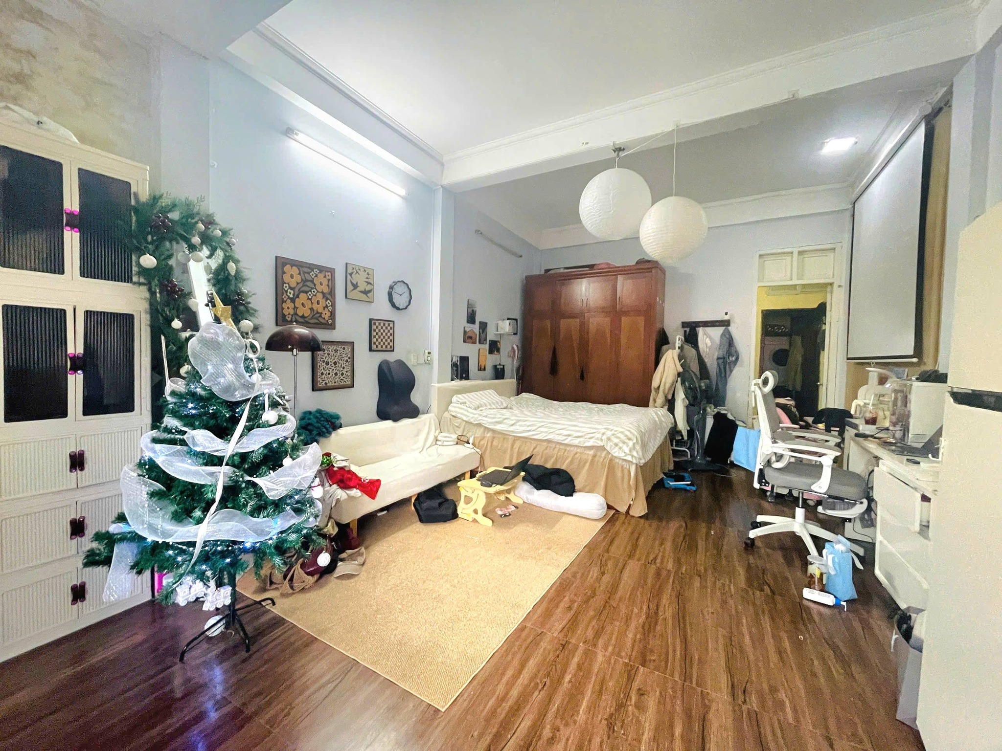 Bán nhà mặt phố Xã Đàn 2, Đống Đa, tiện KD, 4 tầng 52m2 giá 30 tỷ